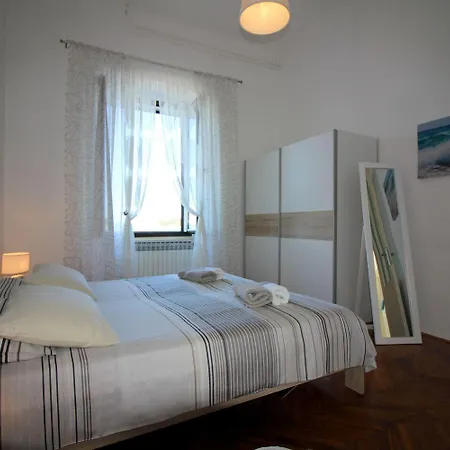 Traumhafte Lage Im Zentrum Von Nur 200 Meter Zum Mit Meerblick Apartament *
